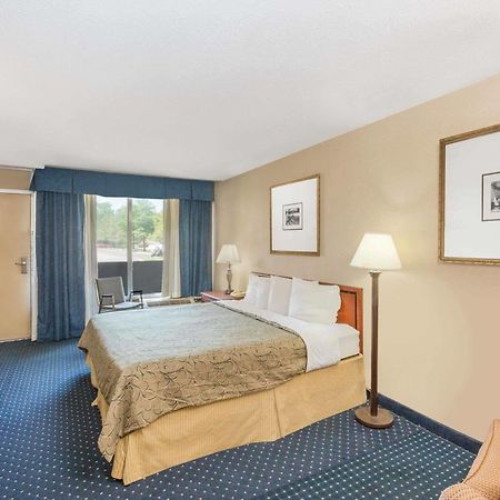 Knights Inn Overland Park Mission Eksteriør bilde