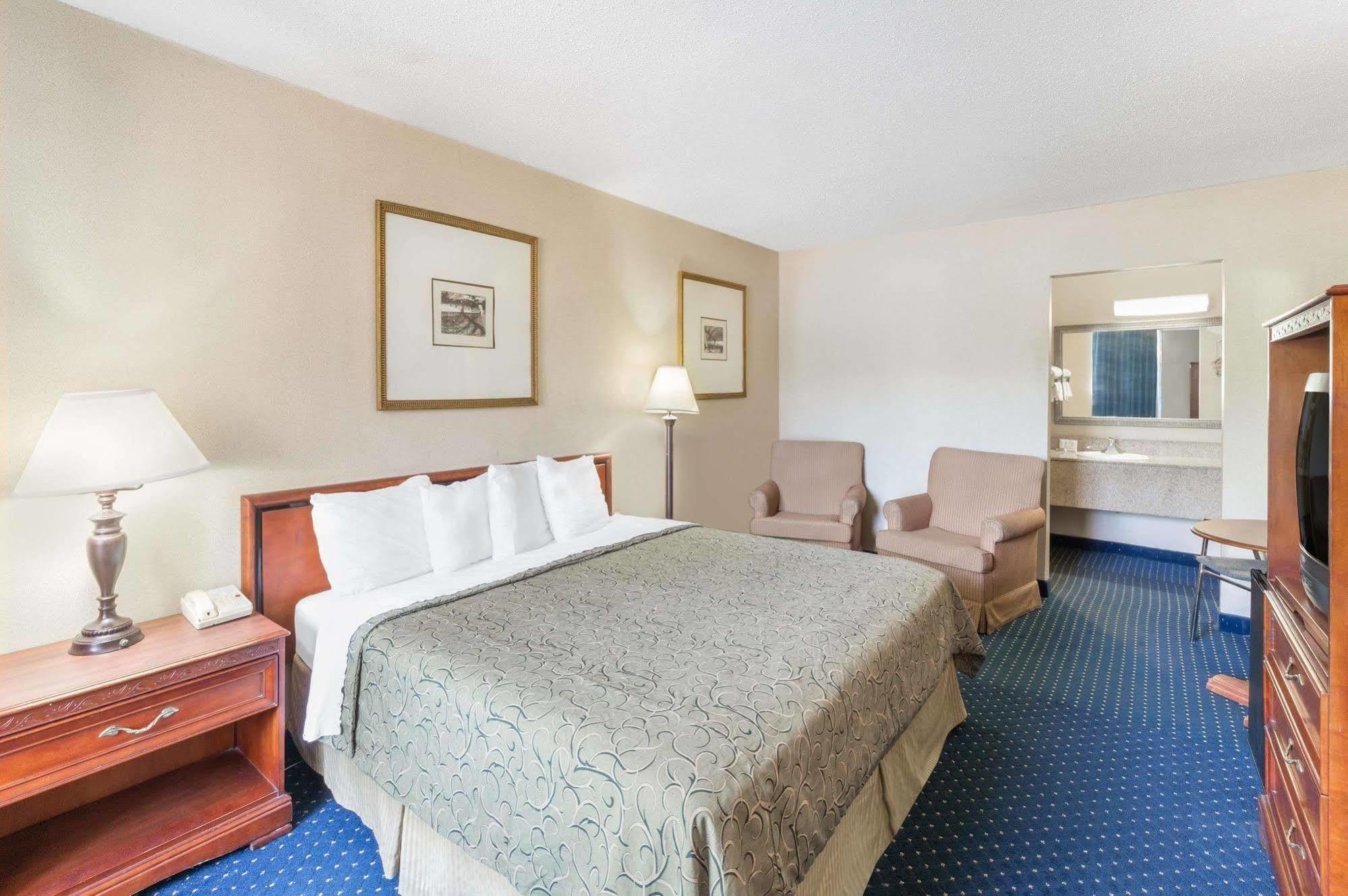 Knights Inn Overland Park Mission Eksteriør bilde